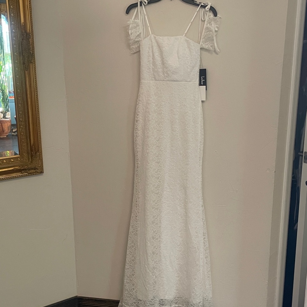 Lulu's Elegant White Lace Dress